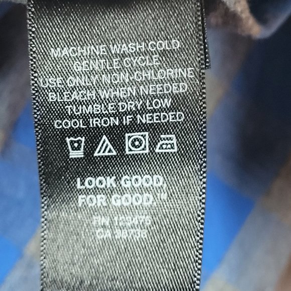 Kenneth Cole Men's Button Up Plaid Blue/Grey Short Sleeve Shirt Size: XL - Picture 8 of 13